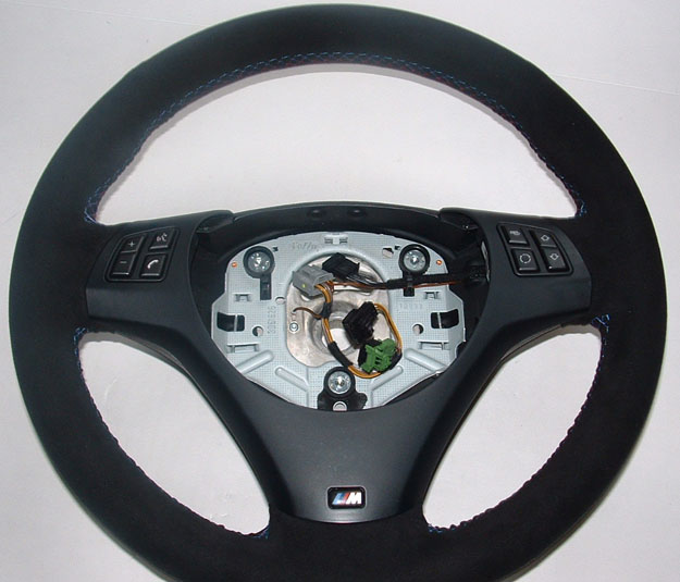E82/E90 Regular Sport Steering Wheel (Non Paddle Shift)